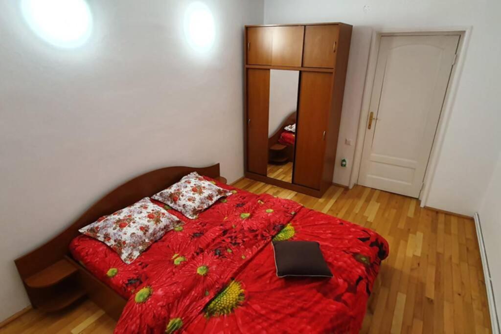 Titian'S Cozy Apartment Σίμπιου Εξωτερικό φωτογραφία