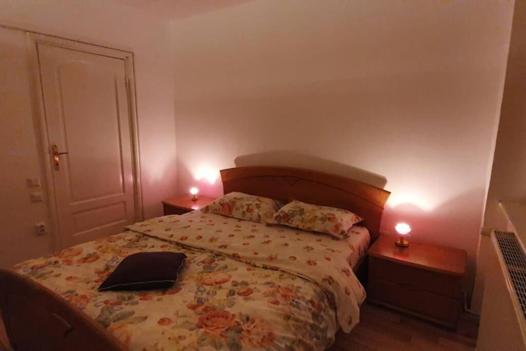 Titian'S Cozy Apartment Σίμπιου Εξωτερικό φωτογραφία