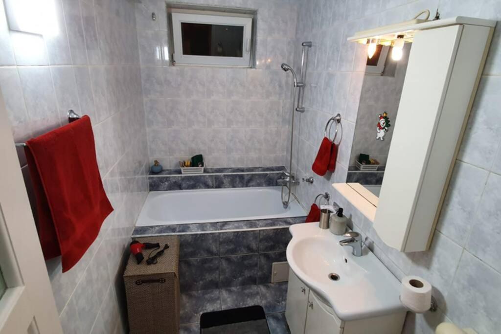 Titian'S Cozy Apartment Σίμπιου Εξωτερικό φωτογραφία