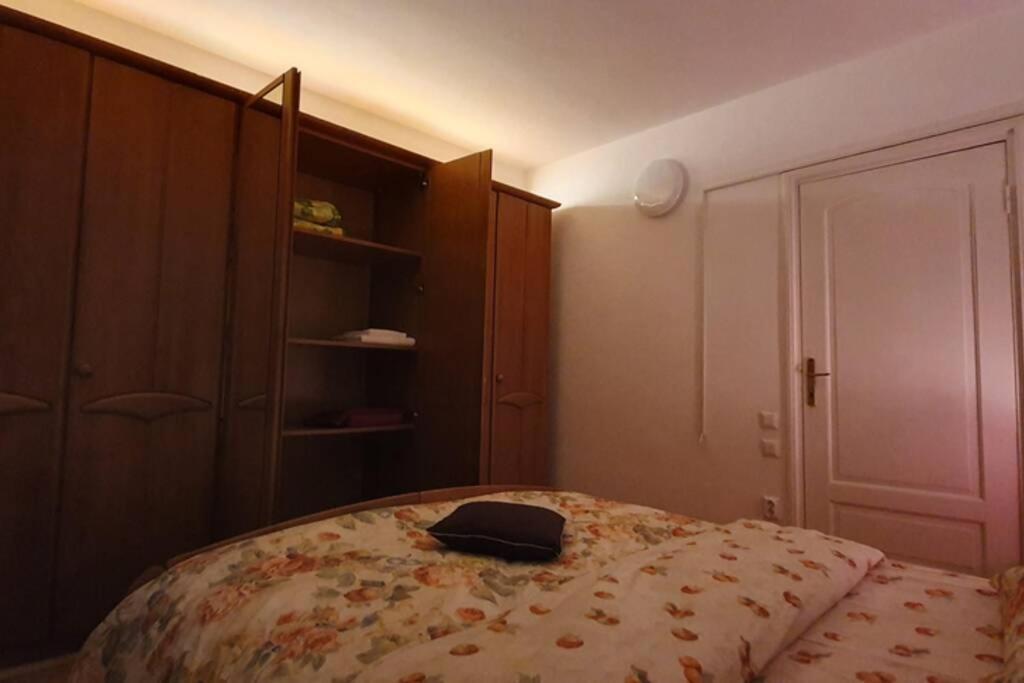 Titian'S Cozy Apartment Σίμπιου Εξωτερικό φωτογραφία